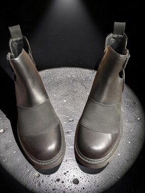 UGG Leather Black W Stockton Lug-Sole Ankle Boots